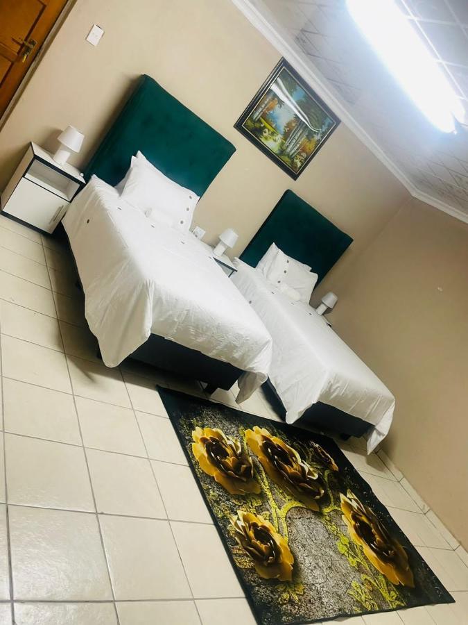 Super Classic Guest House Pretoria-Noord Kültér fotó